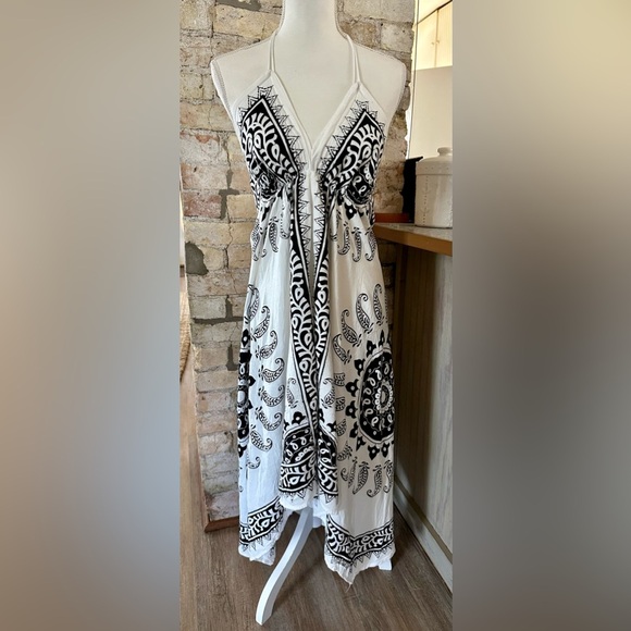 Advance Apparels Dresses & Skirts - Advance Apparels Monochrome Halter Dress